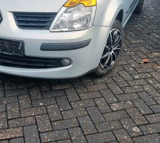 Рено Модус 2006 в Европе на Automoto.ua Рено Модус, объемом двигателя 0 л и пробегом 162 тыс. км за 1850 $, фото 1 на Automoto.ua