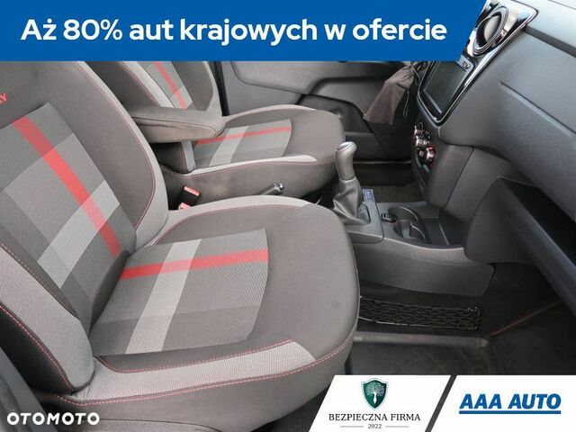 Дачія Лоджі, об'ємом двигуна 1.6 л та пробігом 56 тис. км за 12095 $, фото 9 на Automoto.ua