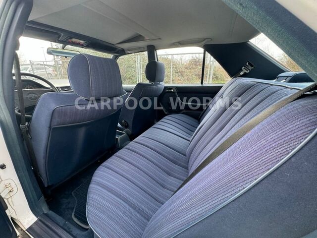 Мерседес 200 1988 в Европе на Automoto.ua Белый Мерседес 200, объемом двигателя 1.98 л и пробегом 196 тыс. км за 8841 $, фото 16 на Automoto.ua