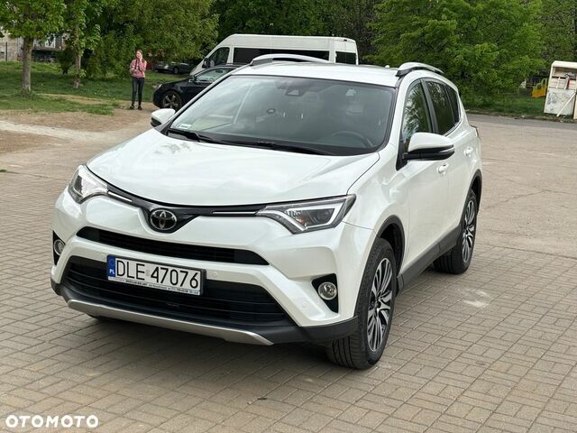 Тойота РАВ 4, об'ємом двигуна 1.99 л та пробігом 124 тис. км за 18575 $, фото 7 на Automoto.ua