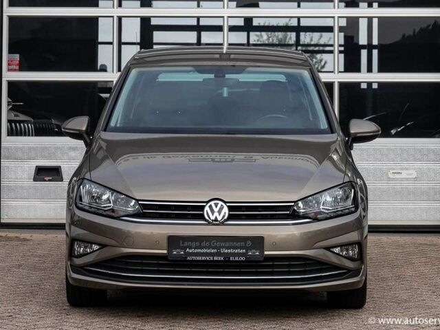 Фольксваген Гольф Спортсван 2018 в Европе на Automoto.ua Серый Фольксваген Гольф Спортсван, объемом двигателя 1 л и пробегом 62 тыс. км за 16950 $, фото 1 на Automoto.ua