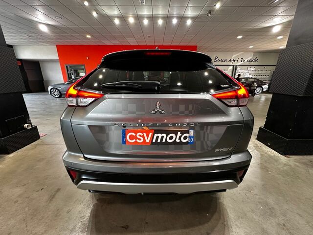 Мицубиси Eclipse Cross 2022 в Европе на Automoto.ua Серый Мицубиси Eclipse Cross, объемом двигателя 2.36 л и пробегом 84 тыс. км за 21546 $, фото 6 на Automoto.ua