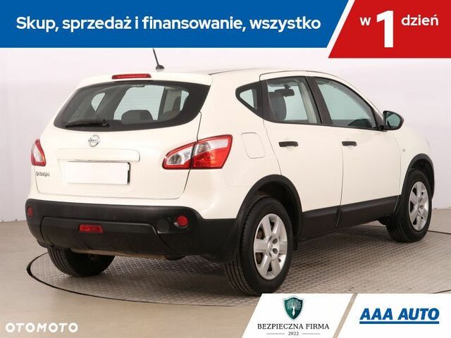 Ніссан Кашкай, об'ємом двигуна 1.6 л та пробігом 147 тис. км за 8207 $, фото 5 на Automoto.ua