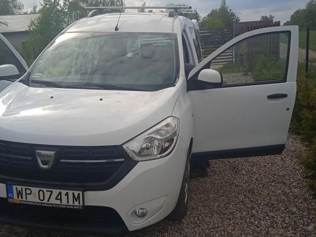 Дачія Dokker Van, об'ємом двигуна 1.6 л та пробігом 140 тис. км за 11210 $, фото 1 на Automoto.ua