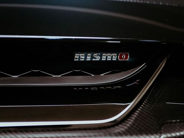 Чорний Ніссан ГТ-Р, об'ємом двигуна 3.8 л та пробігом 113 тис. км за 505430 $, фото 2 на Automoto.ua