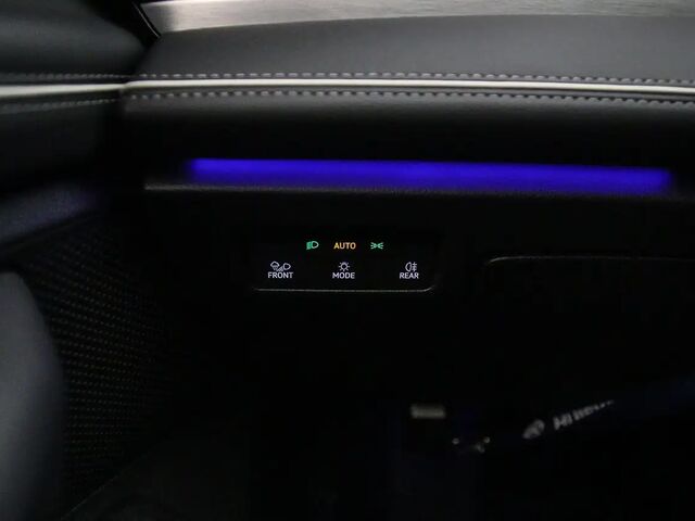 Фольксваген Пассат Варіант 2024 у Європі на Automoto.ua Чорний Фольксваген Пассат Варіант, об'ємом двигуна 1.5 л та пробігом 34 тис. км за 52052 $, фото 14 на Automoto.ua