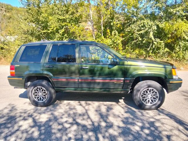 Джип Гранд Чероки 1995 в Европе на Automoto.ua Зеленый Джип Гранд Чероки, объемом двигателя 5.22 л и пробегом 187 тыс. км за 9342 $, фото 8 на Automoto.ua
