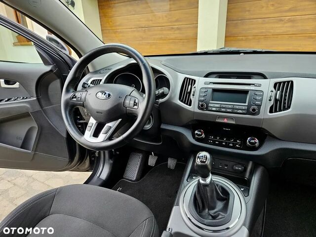 Киа Sportage, объемом двигателя 1.59 л и пробегом 114 тыс. км за 12721 $, фото 12 на Automoto.ua