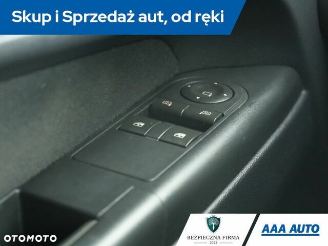 Опель Зафіра, об'ємом двигуна 1.6 л та пробігом 199 тис. км за 5184 $, фото 13 на Automoto.ua