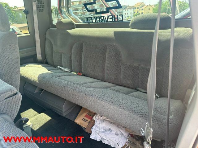 Шевроле Сильверадо 1998 в Европе на Automoto.ua Красный Шевроле Сильверадо, объемом двигателя 6.47 л и пробегом 181 тыс. км за 20656 $, фото 8 на Automoto.ua