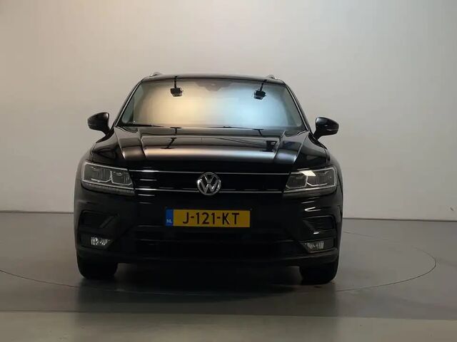 Фольксваген Тигуан 2020 в Европе на Automoto.ua Черный Фольксваген Тигуан, объемом двигателя 1.5 л и пробегом 157 тыс. км за 26151 $, фото 15 на Automoto.ua
