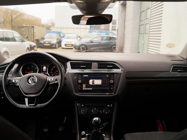 Фольксваген Tiguan Allspace 2019 в Европе на Automoto.ua Серебряный Фольксваген Tiguan Allspace, объемом двигателя 1.97 л и пробегом 166 тыс. км за 19160 $, фото 7 на Automoto.ua