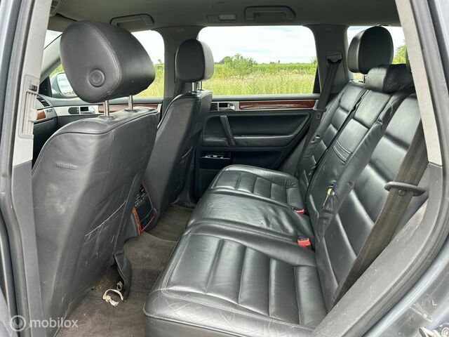 Фольксваген Туарег 2004 у Європі на Automoto.ua Сірий Фольксваген Туарег, об'ємом двигуна 3.19 л та пробігом 282 тис. км за 4113 $, фото 9 на Automoto.ua