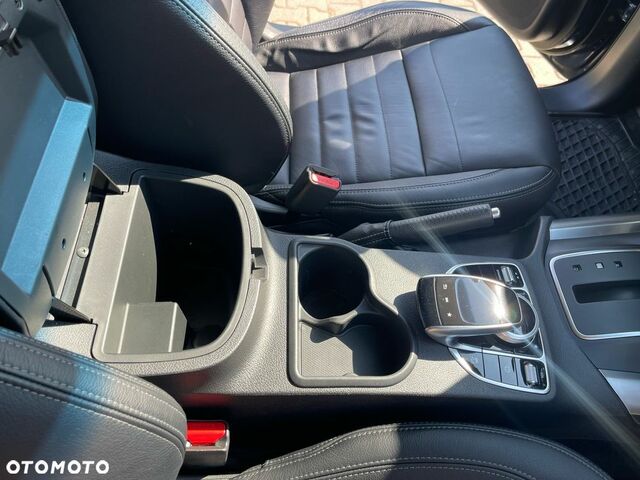 Мерседес X-Class 2019 в Европе на Automoto.ua Мерседес X-Class, объемом двигателя 2.99 л и пробегом 80 тыс. км за 41139 $, фото 8 на Automoto.ua