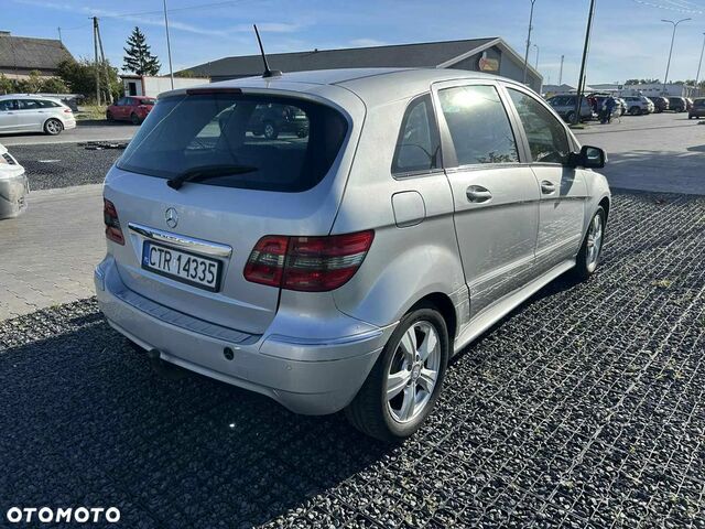 Мерседес Б-клас 2011 у Європі на Automoto.ua Сірий Мерседес Б-клас, об'ємом двигуна 1 л та пробігом 367 тис. км за 4819 $, фото 5 на Automoto.ua