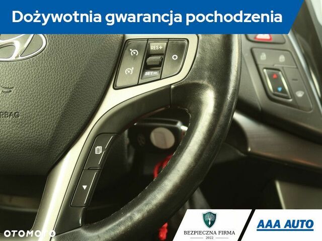 Хендай і40, об'ємом двигуна 1.69 л та пробігом 129 тис. км за 11879 $, фото 21 на Automoto.ua