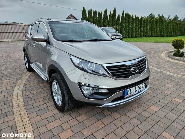 Кіа Sportage, об'ємом двигуна 2 л та пробігом 190 тис. км за 8596 $, фото 7 на Automoto.ua