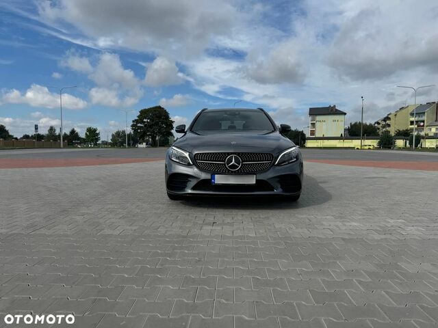 Мерседес Ц-Класс 2018 в Европе на Automoto.ua Серый Мерседес Ц-Класс, объемом двигателя 1 л и пробегом 235 тыс. км за 19855 $, фото 7 на Automoto.ua