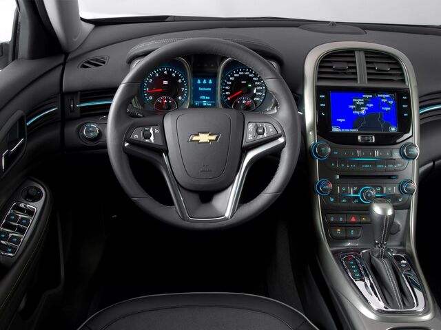 Шевроле Малібу, Седан 2012 - н.в. V 2.4 i 16V (182 Hp)