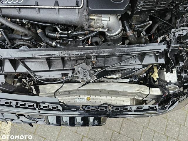 Ауді RS Q3, об'ємом двигуна 2.5 л та пробігом 62 тис. км за 21577 $, фото 31 на Automoto.ua