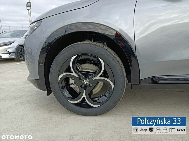 Альфа Ромео Джуниор 2025 в Европе на Automoto.ua Серый Альфа Ромео Джуниор, объемом двигателя 1 л и пробегом 6 тыс. км за 31693 $, фото 16 на Automoto.ua