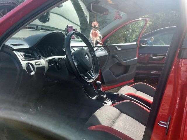 Красный Шкода Рапид, объемом двигателя 1.2 л и пробегом 177 тыс. км за 10215 $, фото 12 на Automoto.ua