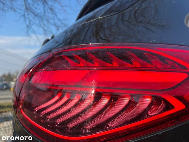 Мерседес Ц-Класс 2022 в Европе на Automoto.ua Черный Мерседес Ц-Класс, объемом двигателя 1 л и пробегом 159 тыс. км за 159000 $, фото 27 на Automoto.ua