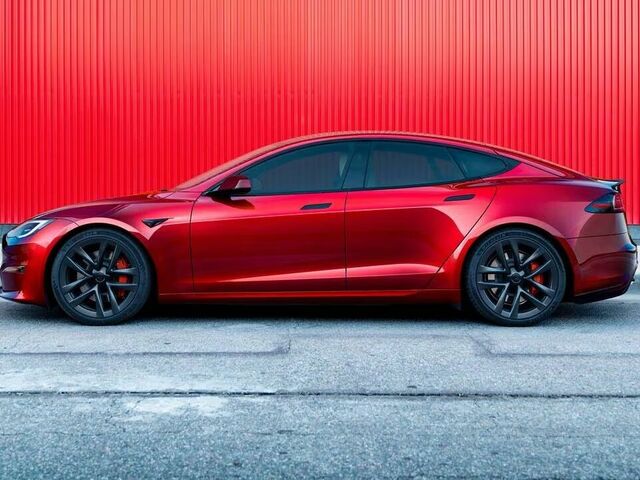 Час зарядки Tesla Model S 2024