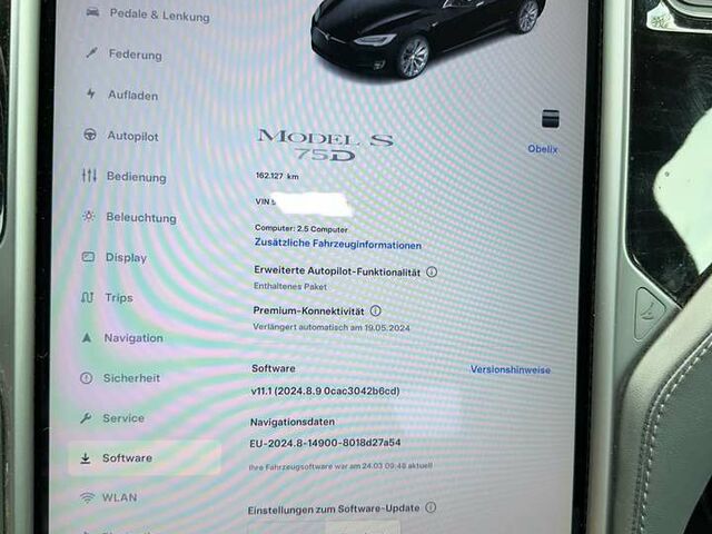 Черный Тесла Модель С, объемом двигателя 0 л и пробегом 162 тыс. км за 40860 $, фото 3 на Automoto.ua