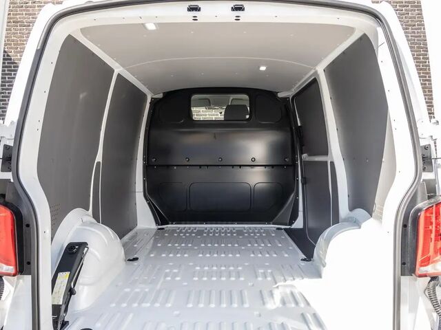 Фольксваген T6.1 Transporter 2024 в Европе на Automoto.ua Белый Фольксваген T6.1 Transporter, объемом двигателя 1.97 л и пробегом 14 тыс. км за 35574 $, фото 8 на Automoto.ua