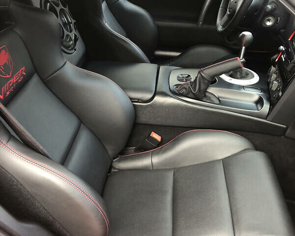 Додж Вайпер, Кабриолет 2002 - 2006 RT II 8.3 i V10 20V SRT-10 (506 hp)