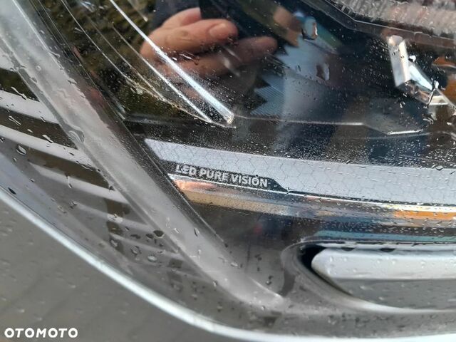 Рено Меган 2022 у Європі на Automoto.ua Сірий Рено Меган, об'ємом двигуна 1 л та пробігом 132 тис. км за 12809 $, фото 24 на Automoto.ua