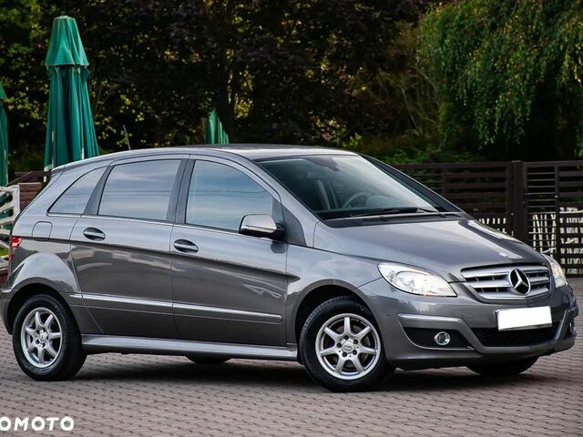 Мерседес Б-класс 2009 в Европе на Automoto.ua Серый Мерседес Б-класс, объемом двигателя 1 л и пробегом 219 тыс. км за 4819 $, фото 3 на Automoto.ua