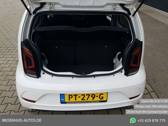 Фольксваген Ап 2017 в Европе на Automoto.ua Белый Фольксваген Ап, объемом двигателя 1 л и пробегом 96 тыс. км за 2900 $, фото 19 на Automoto.ua