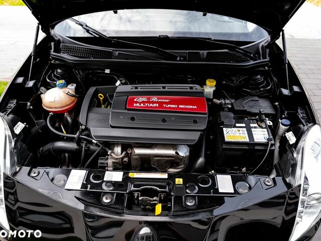 Альфа Ромео Giulietta 2016 у Європі на Automoto.ua Чорний Альфа Ромео Giulietta, об'ємом двигуна 1 л та пробігом 125 тис. км за 37900 $, фото 33 на Automoto.ua