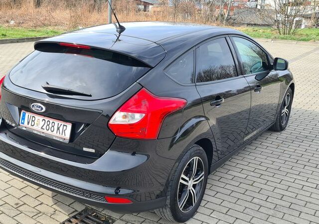 Форд Фокус, об'ємом двигуна 1 л та пробігом 84 тис. км за 5594 $, фото 3 на Automoto.ua