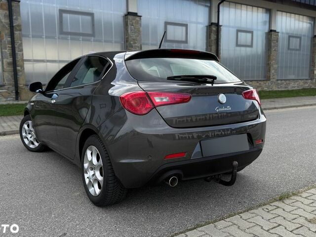 Альфа Ромео Giulietta 2012 у Європі на Automoto.ua Сірий Альфа Ромео Giulietta, об'ємом двигуна 1 л та пробігом 148 тис. км за 5691 $, фото 18 на Automoto.ua