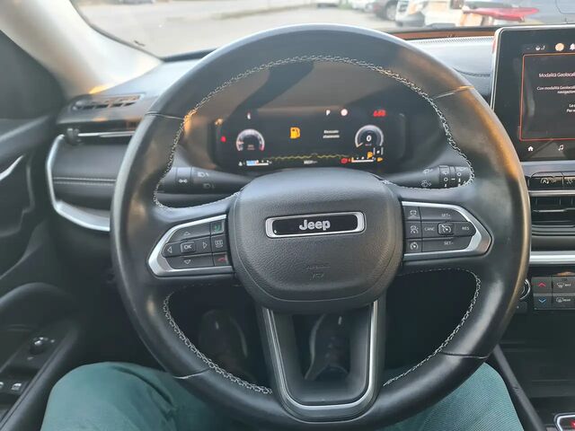 Джип Компас 2021 в Европе на Automoto.ua Синий Джип Компас, объемом двигателя 1.33 л и пробегом 39 тыс. км за 19653 $, фото 6 на Automoto.ua