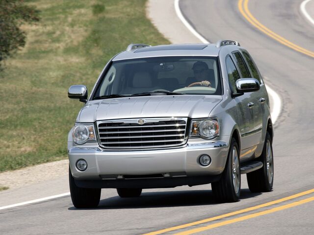Крайслер Аспен, Позашляховик / Кросовер 2006 - н.в. 4.7 i V8 16V 4WD