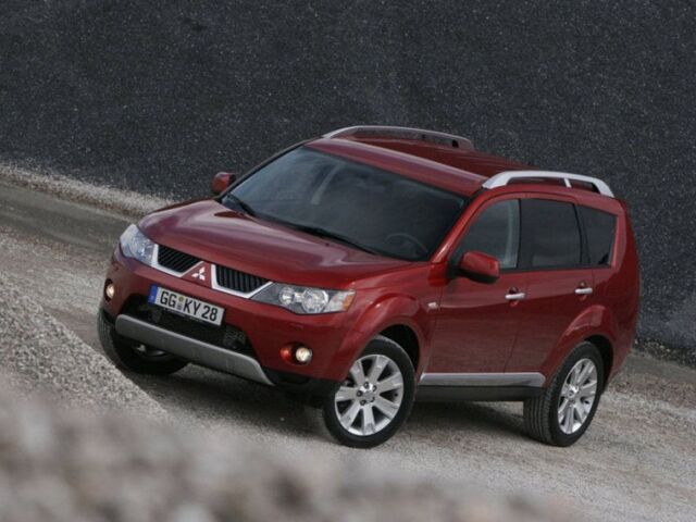 Мицубиси Аутлендер, Внедорожник / Кроссовер 2006 - 2012 II 2.4i (170) 4WD MT