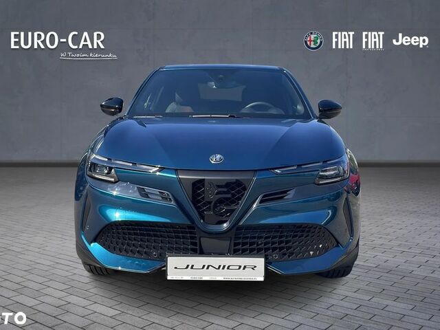 Альфа Ромео Джуниор 2024 в Европе на Automoto.ua Синий Альфа Ромео Джуниор, объемом двигателя 0 л и пробегом 1 тыс. км за 149900 $, фото 1 на Automoto.ua