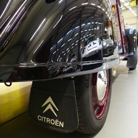 Чорний Сітроен 2CV, об'ємом двигуна 0.6 л та пробігом 100 тис. км за 16039 $, фото 6 на Automoto.ua