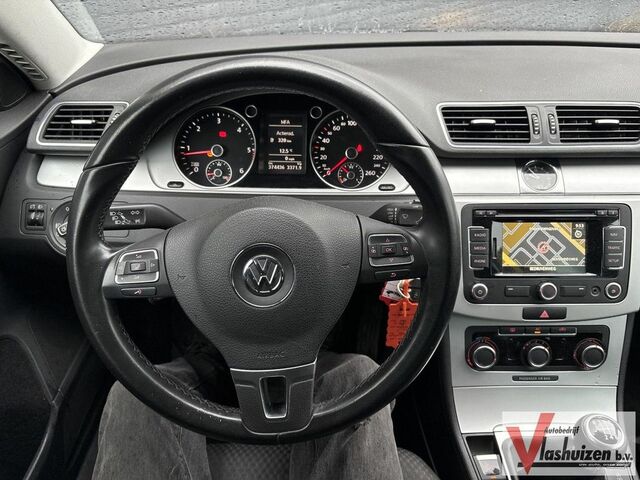 Фольксваген Пассат Варіант 2012 у Європі на Automoto.ua Сірий Фольксваген Пассат Варіант, об'ємом двигуна 1.6 л та пробігом 374 тис. км за 5258 $, фото 8 на Automoto.ua