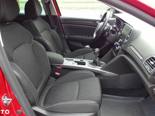 Рено Меган 2019 у Європі на Automoto.ua Рено Меган, об'ємом двигуна 1 л та пробігом 45 тис. км за 13051 $, фото 11 на Automoto.ua