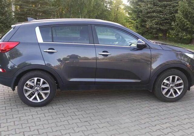 Киа Sportage, объемом двигателя 1.59 л и пробегом 95 тыс. км за 12311 $, фото 3 на Automoto.ua