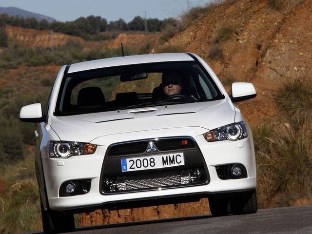 Мицубиси Лансер, Хэтчбек 2009 - н.в. X Ralliart Sportback 2.0 i MT (241 Hp)