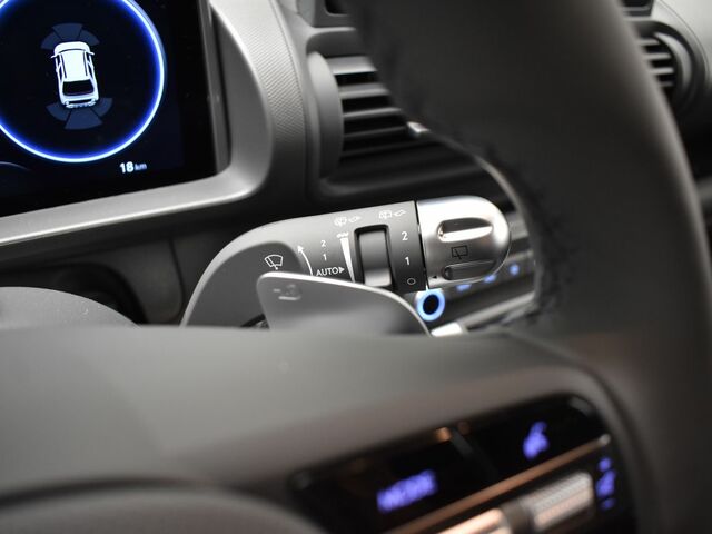 Хендай Inster 2025 в Европе на Automoto.ua Черный Хендай Inster, объемом двигателя 0 л и пробегом 10 тыс. км за 30337 $, фото 18 на Automoto.ua