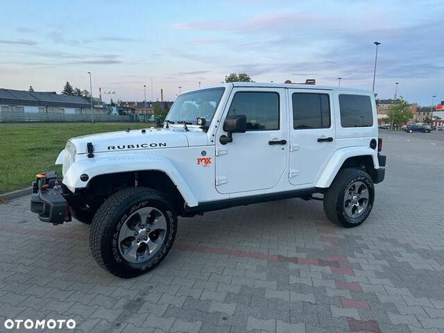 Джип Wrangler, об'ємом двигуна 3.61 л та пробігом 55 тис. км за 33693 $, фото 1 на Automoto.ua