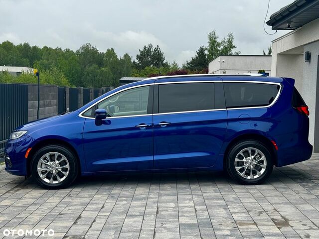 Крайслер Пасифик 2021 в Европе на Automoto.ua Синий Крайслер Пасифик, объемом двигателя 3.61 л и пробегом 84 тыс. км за 35545 $, фото 3 на Automoto.ua