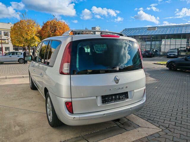 Рено Гранд Эспейс 2012 в Европе на Automoto.ua Серебряный Рено Гранд Эспейс, объемом двигателя 2 л и пробегом 257 тыс. км за 4590 $, фото 22 на Automoto.ua